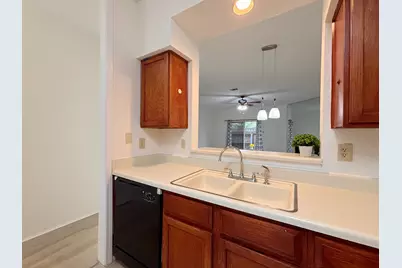 7797 Cambridge Street #7797, Houston, TX 77054 - Photo 3