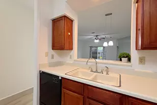 7797 Cambridge St, Houston, TX 77054 - Photo 3