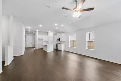 2106 Villa Flora Lane, Friendswood, TX 77546 - Photo 19