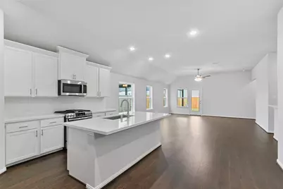 2106 Villa Flora Lane, Friendswood, TX 77546 - Photo 9