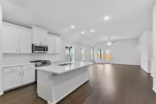 2106 Villa Flora Ln, Friendswood, TX 77546 - Photo 9