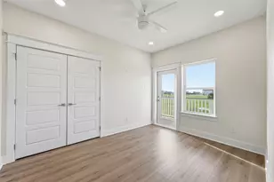 18618 Shaman Dr, Galveston, TX 77554 - Photo 23