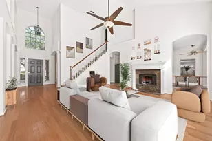 13907 Carrington Ln, Cypress, TX 77429 - Photo 7