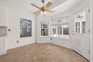 13907 Carrington Ln, Cypress, TX 77429 - Photo 17