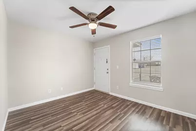 512 Hollyhock Streets #24, Prairie View, TX 77484 - Photo 9