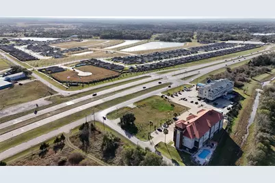 860 S Highway 35 Bypass, Alvin, TX 77511 - Photo 7