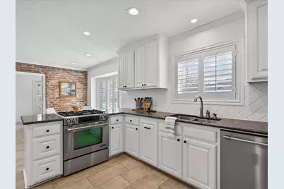 8015 Fairdale Lane, Houston, TX 77063 - Photo 13