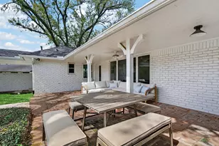 8015 Fairdale Ln, Houston, TX 77063 - Photo 39