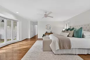 8015 Fairdale Ln, Houston, TX 77063 - Photo 21