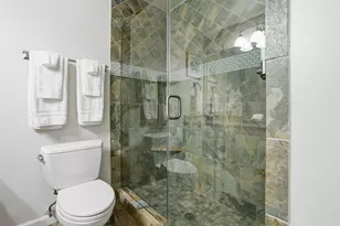 9520 Seawall Blvd, Galveston, TX 77554 - Photo 11