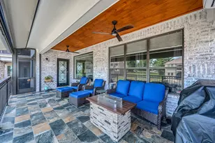 12394 Pebble View Dr, Conroe, TX 77304 - Photo 33