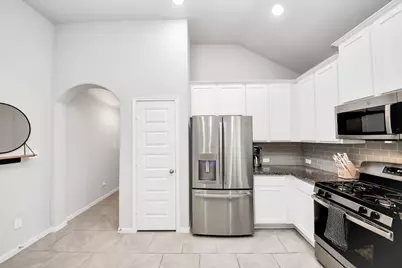 2819 Painted Sunrise Trail, Houston, TX 77045 - Photo 11