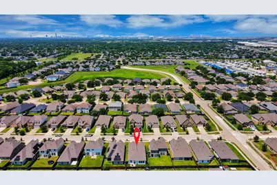 2819 Painted Sunrise Trail, Houston, TX 77045 - Photo 43