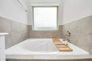2819 Painted Sunrise Trail, Houston, TX 77045 - Photo 35