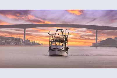 542 Private Road 675, Sargent, TX 77414 - Photo 17