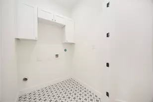 422 E 41st St, Houston, TX 77022 - Photo 19