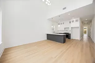 422 E 41st St, Houston, TX 77022 - Photo 3