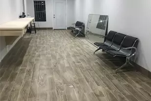 7424 Lindencrest St, Houston, TX 77061 - Photo 5