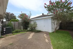 3229 Continental Dr, Missouri City, TX 77459 - Photo 23