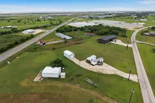 281 County Rd 251, Matagorda, TX 77457 - Photo 31