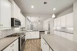 7043 Coneflower Creek, Katy, TX 77493 - Photo 7