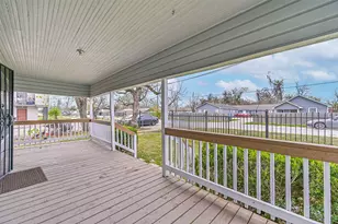 3822 Wipprecht St, Houston, TX 77026 - Photo 5