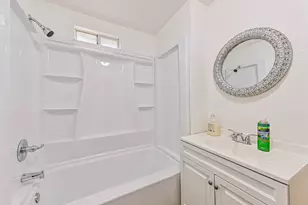 3822 Wipprecht St, Houston, TX 77026 - Photo 13