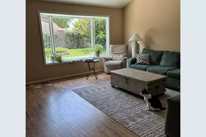 10900 Linwood Court, La Porte, TX 77571 - Photo 3