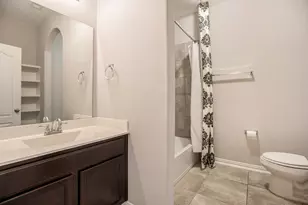 2502 Bay Hill Dr, Baytown, TX 77523 - Photo 23