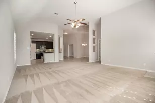 2502 Bay Hill Dr, Baytown, TX 77523 - Photo 7