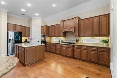7 Brakendale Place, The Woodlands, TX 77389 - Photo 15