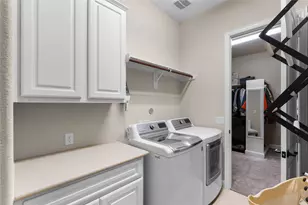 7 Brakendale Place, The Woodlands, TX 77389 - Photo 35