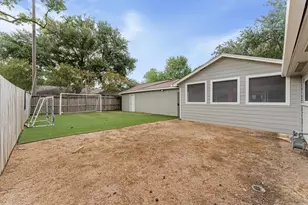 9002 Grape St, Houston, TX 77036 - Photo 31
