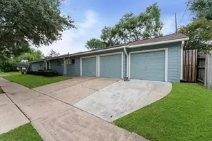 9002 Grape St, Houston, TX 77036 - Photo 5