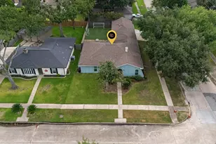 9002 Grape St, Houston, TX 77036 - Photo 35