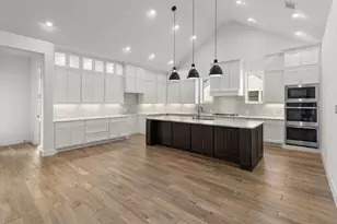 12122 Grassy Bnd Dr, Mont Belvieu, TX 77523 - Photo 7