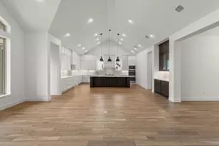 12122 Grassy Bnd Dr, Mont Belvieu, TX 77523 - Photo 1