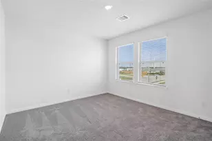 5663 Sanderling Cir, Hitchcock, TX 77563 - Photo 19