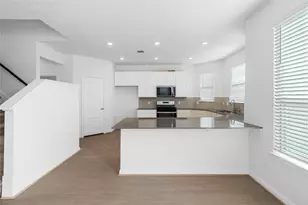 5663 Sanderling Cir, Hitchcock, TX 77563 - Photo 7