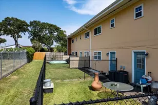 1914 Larrabee St, Seabrook, TX 77586 - Photo 47