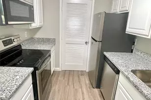 1914 Larrabee St, Seabrook, TX 77586 - Photo 39
