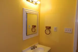 313 Blanche St, Houston, TX 77011 - Photo 9