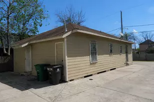313 Blanche St, Houston, TX 77011 - Photo 7