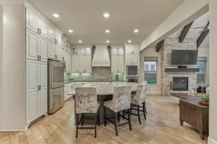 6 Canopy Green Dr, Tomball, TX 77375 - Photo 13