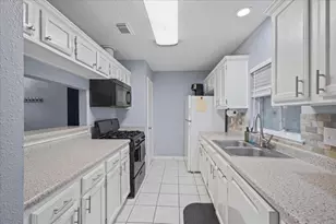 22618 Powell House Ln, Katy, TX 77449 - Photo 11