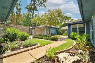 12410 Pantano Drive, Houston, TX 77065 - Photo 11