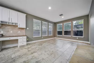 27 W Prairie Dawn Circle, The Woodlands, TX 77385 - Photo 17