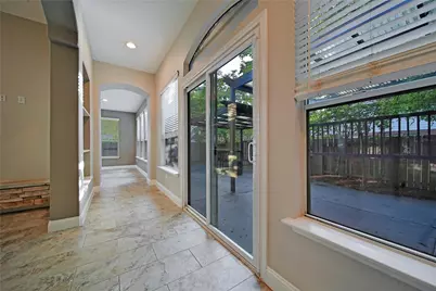 27 W Prairie Dawn Circle, The Woodlands, TX 77385 - Photo 19