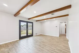 2004 Yorktown Ct N, League City, TX 77573 - Photo 9