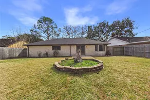 2004 Yorktown Ct N, League City, TX 77573 - Photo 33